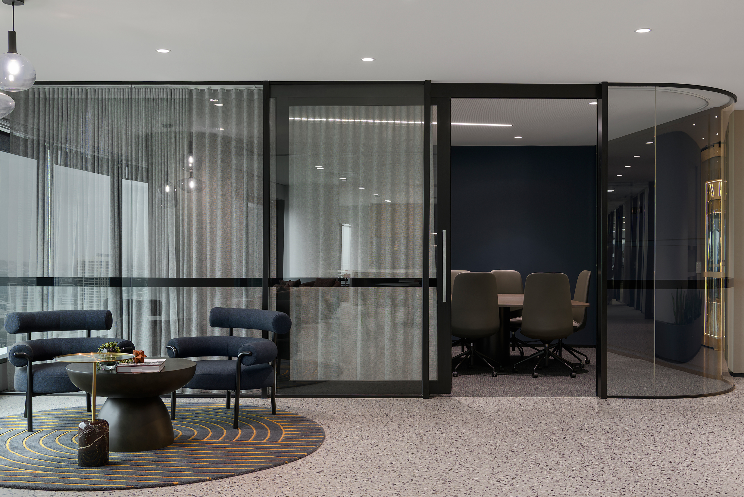 Premium spec suite lounge and boardroom glass